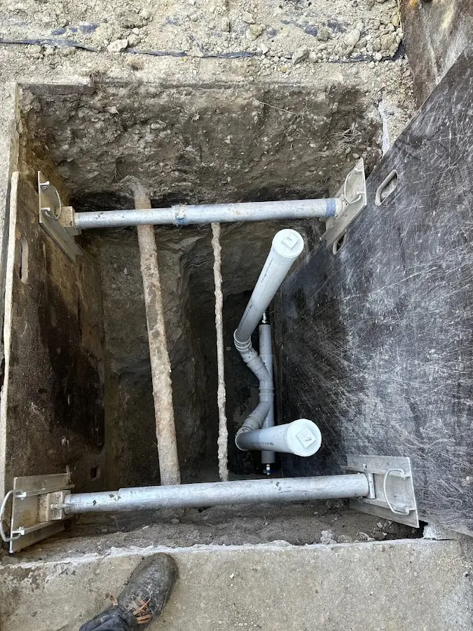 Experienced plumber completing Gas Line Repair work in Hahnville